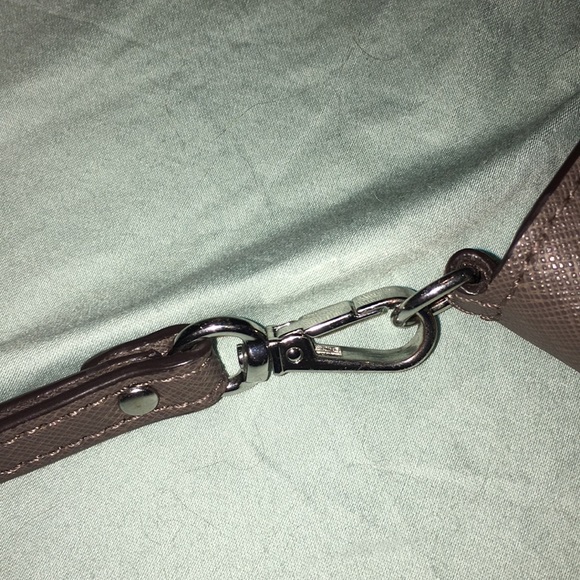 Michael Kors wristlet wallet - Picture 3 of 5